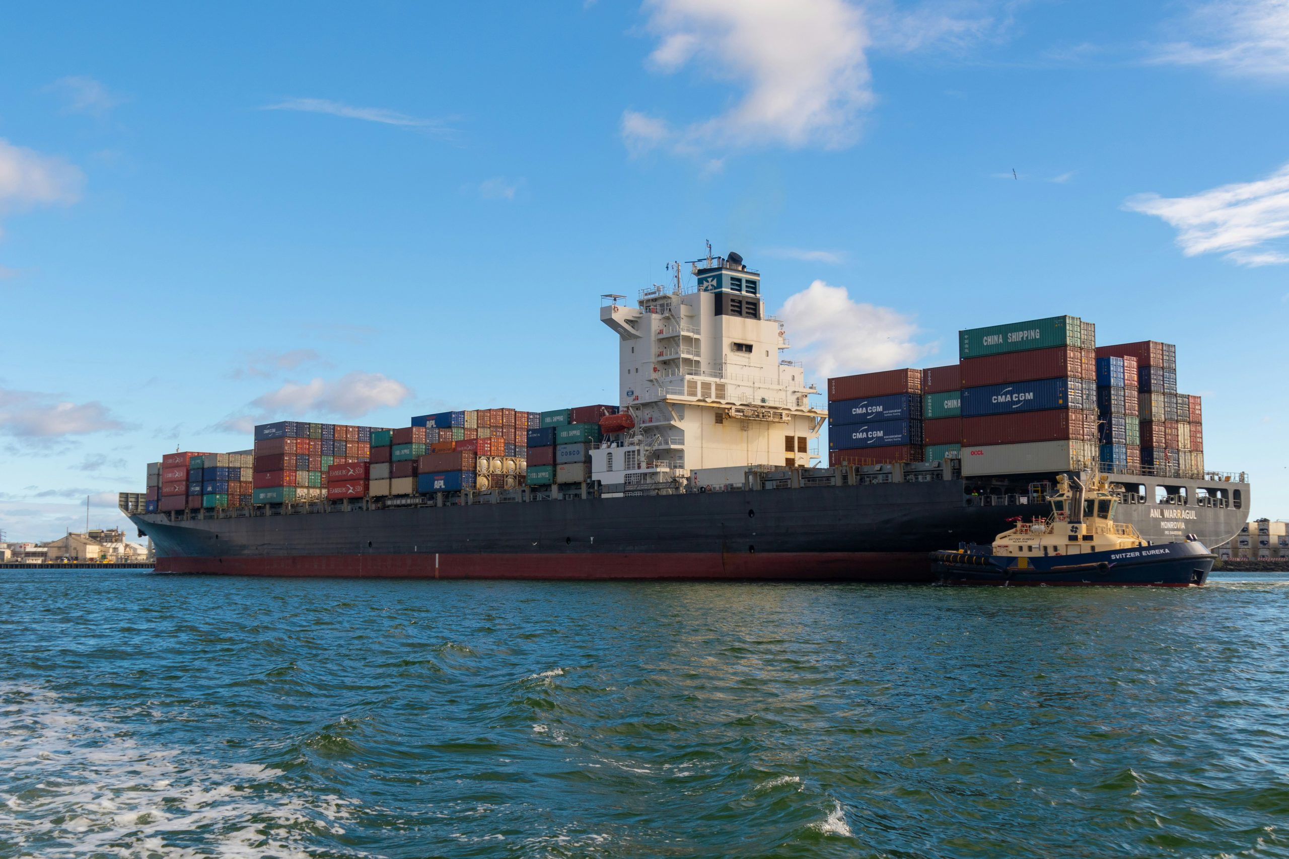 Optimize with RUBIK’s Ocean Freight: Navigate Global Trade Effortlessly